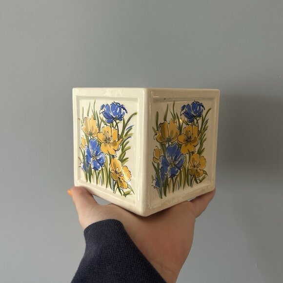 National Silver Co. Nagoya Japan Floral Blue Yellow Vase Ceramic Vintage - Picture 1 of 7